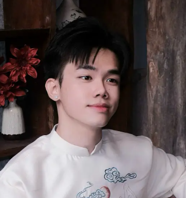 Dylan Nguyễn (v026)